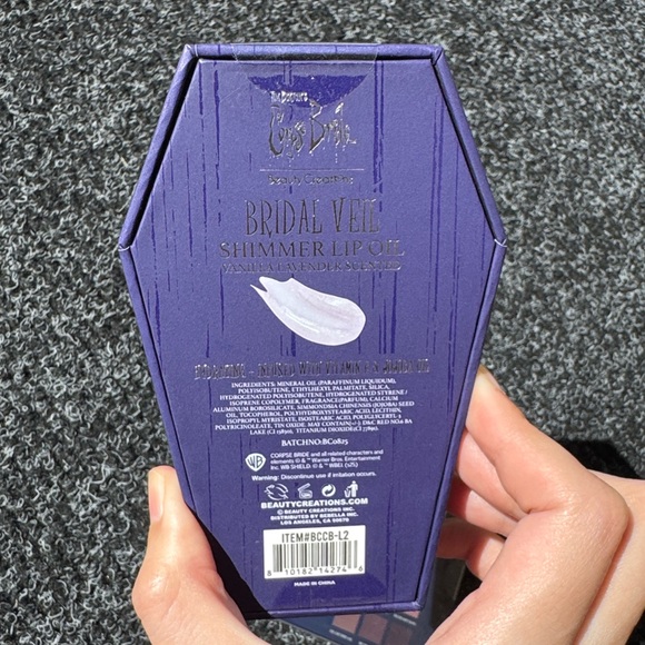 Corpse bride lip oil & contour palette - Picture 9 of 12